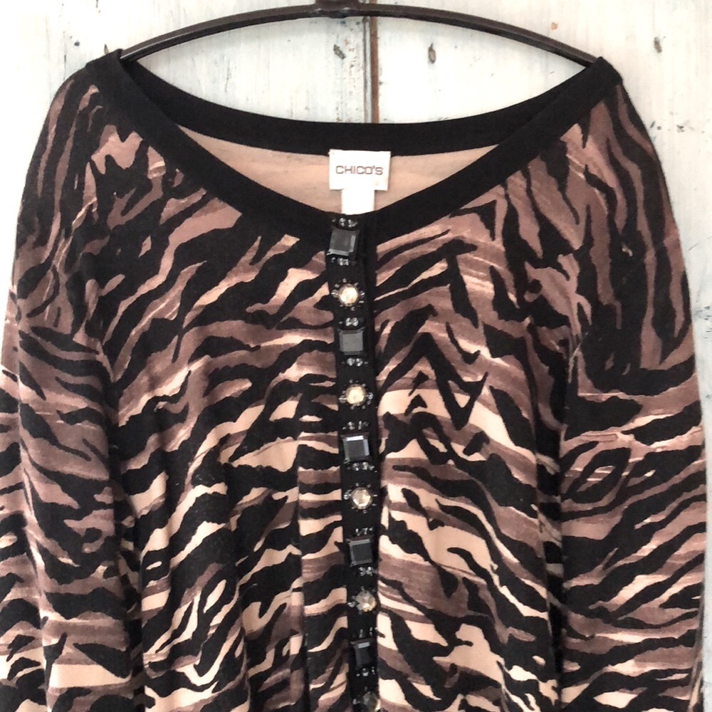 Animal print sweater in black, brown, & tan adorned with beads & rhinest… - Picture 3 of 12